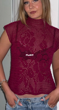 Crochet by Belladonna - Isabella Madsen - Blooming Tee