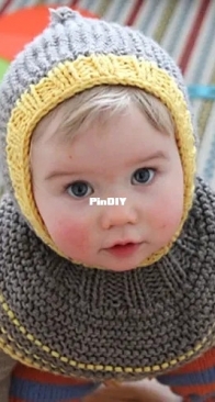 Cool Kid Hooded Hat / Artig skrue-hettelue by Heidi Gronvold
