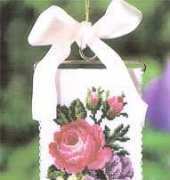 Svarta Fåret 0418 - Roses Hanger