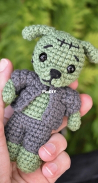 Hobbii Design - Katja Leander Hansen - Fankie Dog - Halloween Figur - German - Free