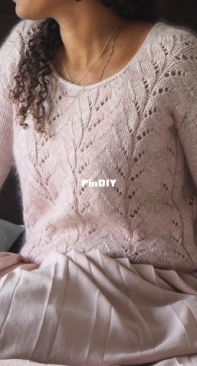 Enchantée Sweater by Emilie Luis - English