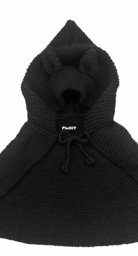 Halloween Greenwich Cape by We Are Knitters - English, German, French, Spanish, Italian - Free