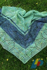 Verzauberte Wiese Shawl by Manuela Müller-German-Free