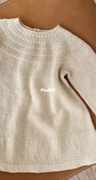 Anker's Dress - PetiteKnit - Mette Wendelboe Okkels - English