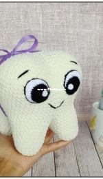Goozell Toys - Guzel Tinchurina - Funny Tooth  - Russian