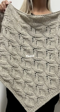 Las Playas Shawl by Gretha Mensen -  English, Spanish