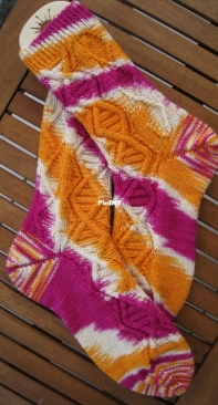 Wasserschildkröte Socks by Scarlet Plume-English,German-Free