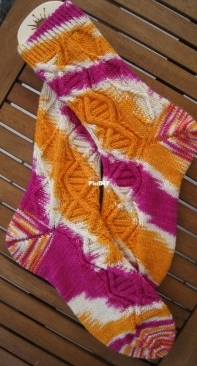 Wasserschildkröte Socks by Scarlet Plume-English,German-Free
