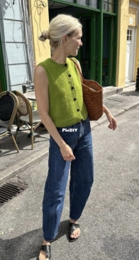 Maggie Vest by Mette Wendelboe Okkels - PetiteKnit - English