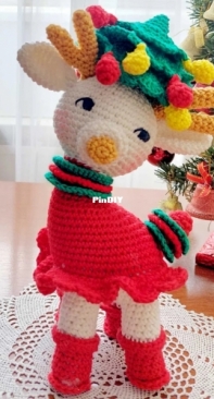BOJA Crochet Gallery – BTcrochet - Boja Tesic – Borka Vehabovic – Reindeer with Hat Christmas Tree
