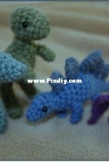 Crocheting in Canada - Becca de Kroon - Dinosaur Hatching Eggs