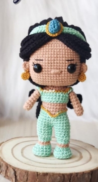 Crocheniacs - Bianca Santos - Jasmine - Spanish