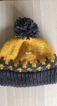 Their Majesty bulky hat by Laurence Vagner-Free