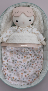 Studio Seren - Doll Bed