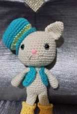 Amigurumi cat