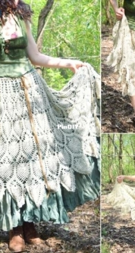 Morale Fiber - Regina Weiss - Cobweb Wrap