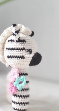Virkat by By - Lizette - Rattle Zebra - Skallra Zebra - Swedish - Free