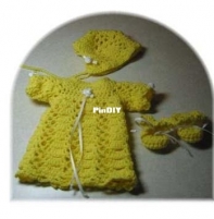 Patterns by Jeannine  - Jeannine M. Holper - 916 Tiny Bunting with Layette