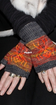 Aranea Fingerless Mitts by Christie Wareham-Norfolk
