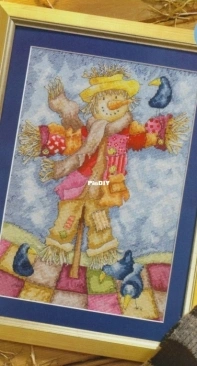 Patches of Summer Scarecrow by Wendy Darker from Cross Stitch Gold 59 XSD