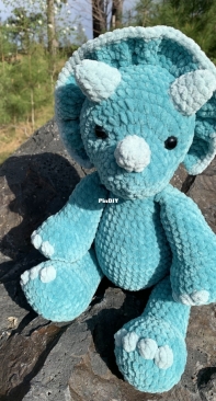 Cute baby triceratops