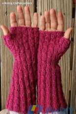 Twisted Fingerless Mitts by Jen Zeyen /Roving Crafters-Free