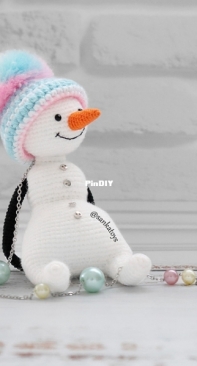 Sanka Toys - Oksana Berejshik - Snowman