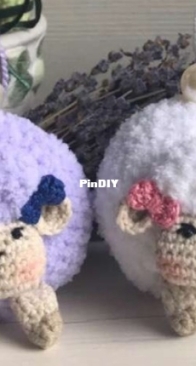 Valentina Voskovnuk / Voskovnyuk - Валентина Восковнюк - Пасхальная овечка - Russian