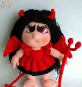 Laylay Hobim - Cute Devil - English