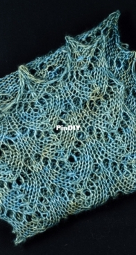 Julia Arrowhead Lace Scarf by Jennifer Kirchenbauer - Lavish Craft