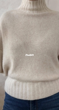 Wide sweater by Maya Zimina - Russian