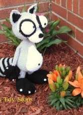 Erins Toy Store - Erin Scull - Rascal - English