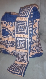 interlocking fish crochet bag
