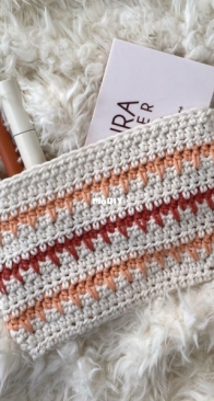 High Desert Yarn - Joanna Robinson - Explorer Zippered Pouch