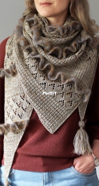 Ruffle Snuggle Shawl by Lisa Hannes - Russian Translated