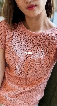 Willow Tee by Yeon Hwa Lee - English