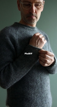Introvert Sweater by Andreas Ruthemann