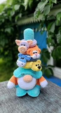 Crochet Wonders Design - Olga Kurchenko - Gnome Pyramid Toy