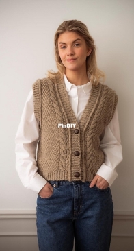 Codger Vest by Ellen Furderer - Järbo Paris, London, Berlin AW2025 - English, Dutch - Free