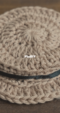Domestika - Ameskeria - Leire Villar - Boater hat for doll Pattern - Canotier - Spanish/Portuguese/English