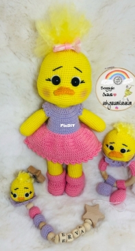 newborn chick set