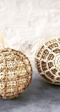 Plexto - Olga Panagopoulou - Christmas Ornament 2 - Free