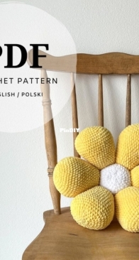 Alemaka - Flower Pillow - English