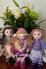 3 dolls
