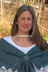 Carol*s Clever Little Shawl by Carol Sanders-Free