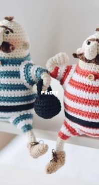 Firefly crochet - Olga Mareeva - Morris and Hercule the Strongmen
