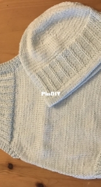 Little French Knits romper 41 e bonnet 42 by Florence Merlin