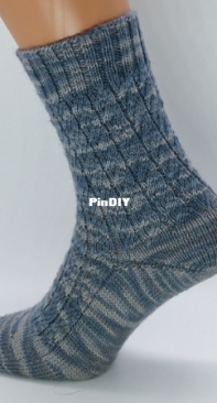 Gregor Gletscher Socken  by Heike Häuptner- German - Free