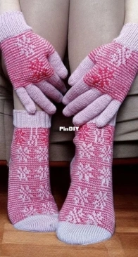 Verbena Socks by Svetlana Elkina - Russian
