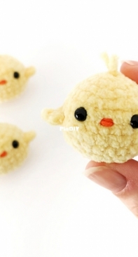 Stitch by Fay - Fay Lyth - No-Sew Chick - Free